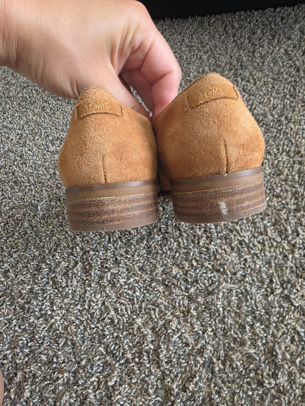 TOMS Women’s Size 6 Tan Suede Slip On Loafers Low Block Heel Casual Shoes - Picture 7 of 8